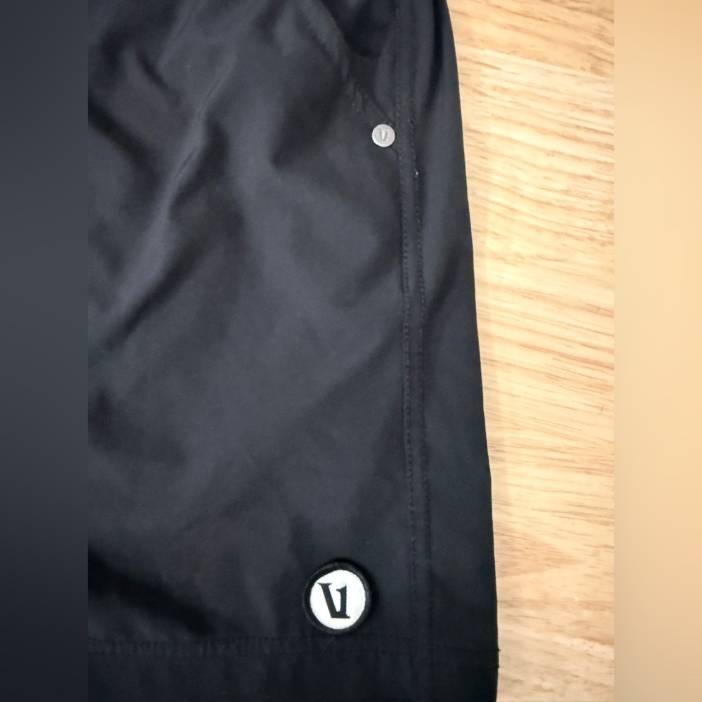 Vuori Kore Short Lined 7" in Ink XL - Picture 7 of 13